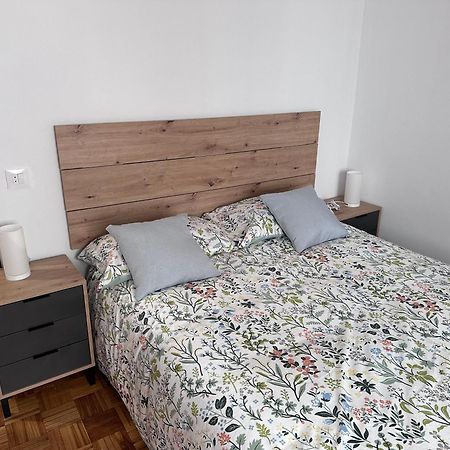 Acogedor Apartamento Con Vistas A La Catedral Y Parking Oviédo Exterior foto