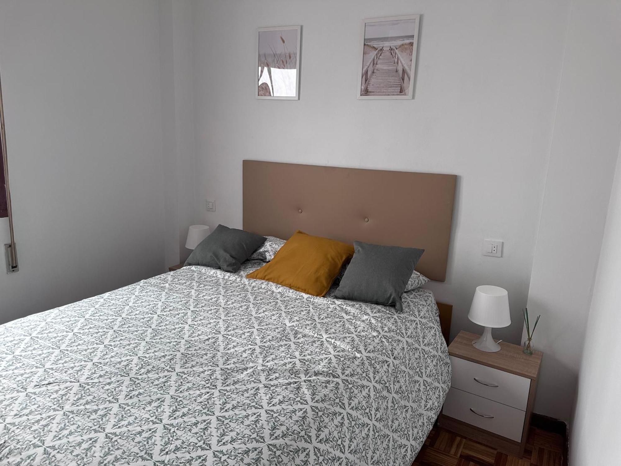 Acogedor Apartamento Con Vistas A La Catedral Y Parking Oviédo Exterior foto