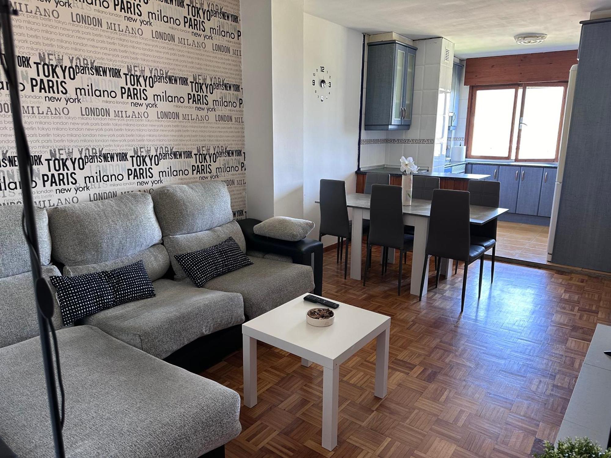 Acogedor Apartamento Con Vistas A La Catedral Y Parking Oviédo Exterior foto